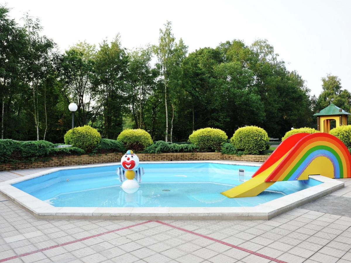 Spacious Home With A Fireplace At 3 Km From Baarle-Nassau Zewnętrze zdjęcie